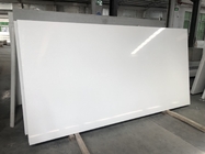 ألواح 3200x1600mm لون أبيض حجر كوارتز هندسي لتزيين كونترتوب