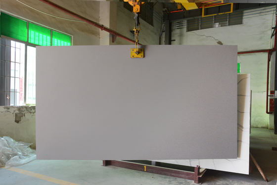 اللون الرمادي Carrara Artifical Quartz Worktops التجاري والمحلي التطبيق