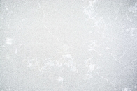 سطح من حجر الكوارتز الاصطناعي عالي الصلابة باللون الأبيض من Calacatta مع SGS